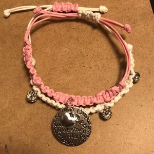Extendable bracelet with charm